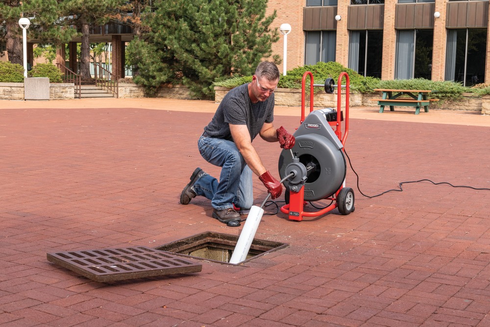 K-750 190913 Ridge20100_Action_72dpi